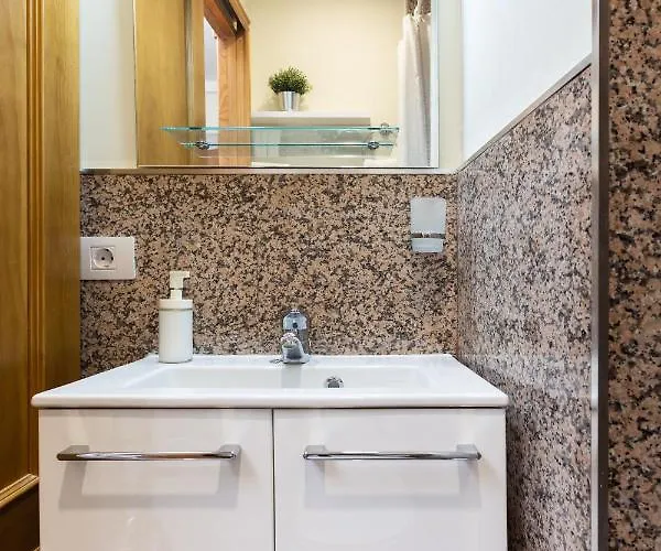 Ohana Cristianos Centro Y Playa *