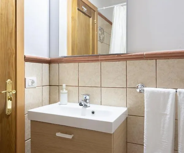 Ohana Cristianos Centro Y Playa *