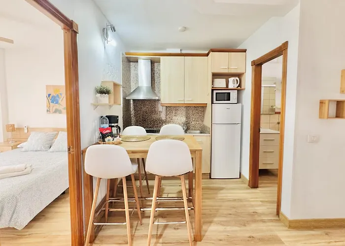 Ohana Cristianos Centro Y Playa Los Cristianos (Tenerife)