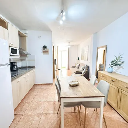 Ohana - Edificio Tonillo * Los Cristianos (Tenerife)