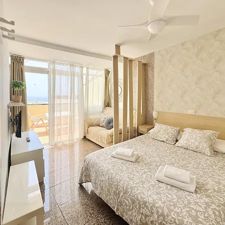 Ohana Cristianos Centro Y Playa * Los Cristianos (Tenerife)